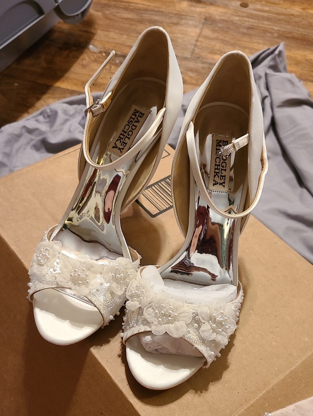 Badgley Mischka Carter White Floral Embellished Open-Toe Ankle-Strap Heels